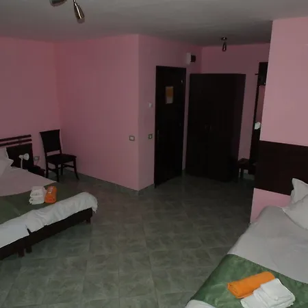 Marea Neagra Hotel 3*